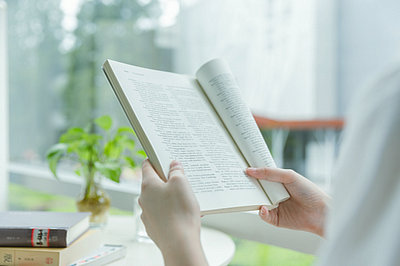 報考中央財經(jīng)大學(xué)在職研究生可以升職嗎？